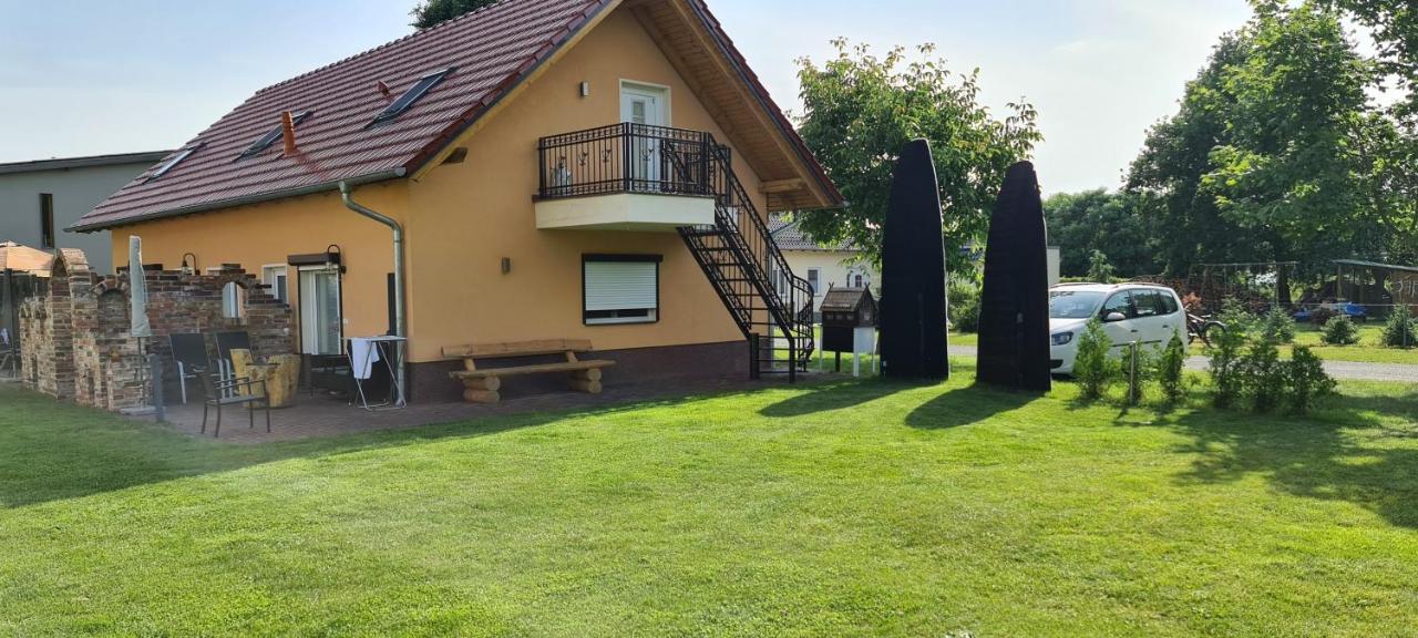 Ferienwohnung Am Muehlstein Lübben Екстериор снимка